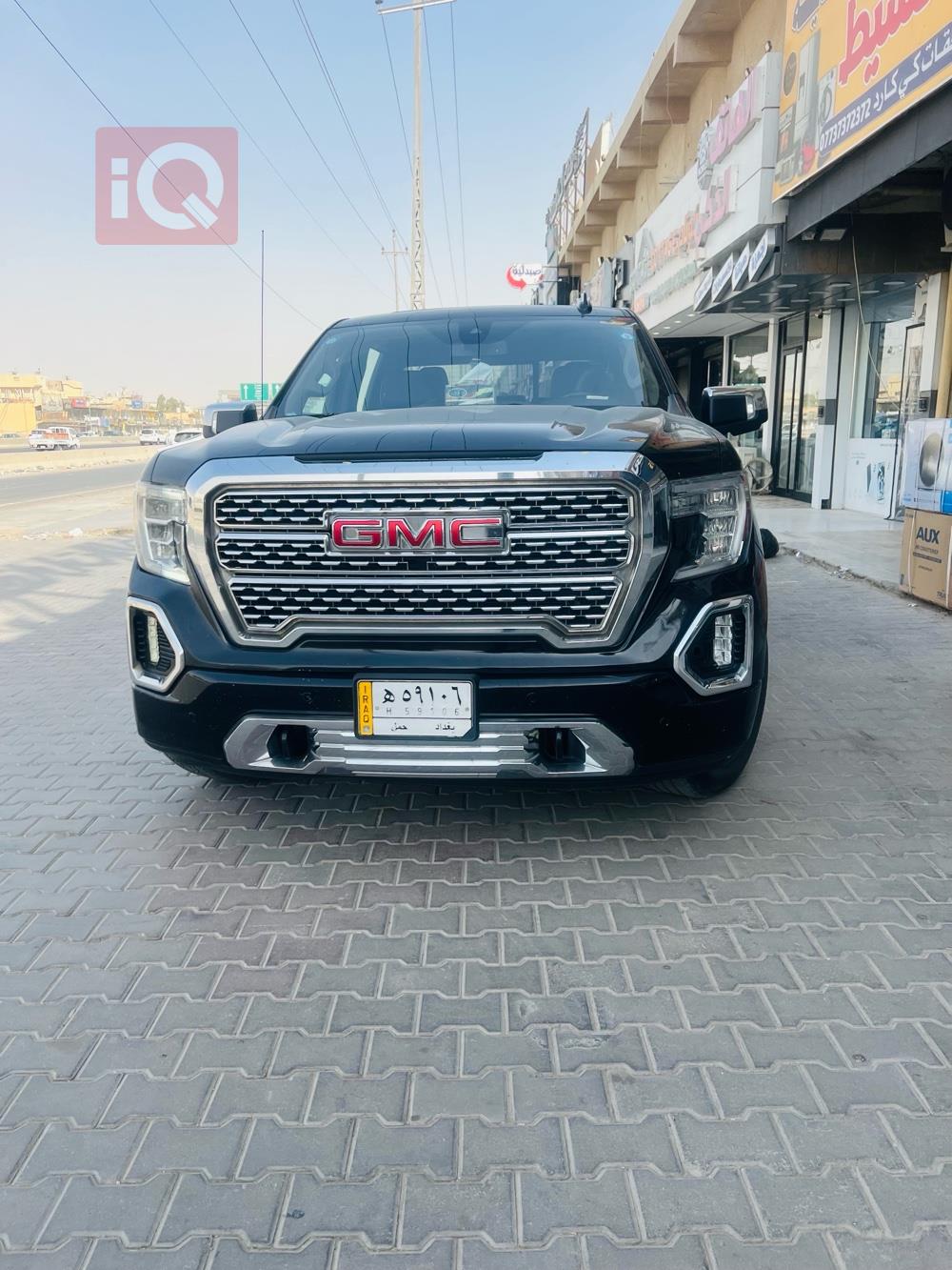 GMC Sierra